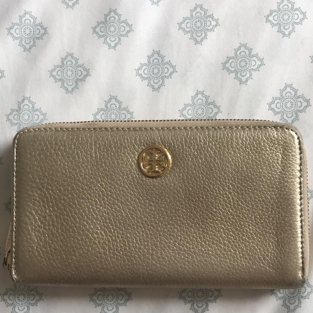 Tory Burch Robinson Zip Continental Wallet